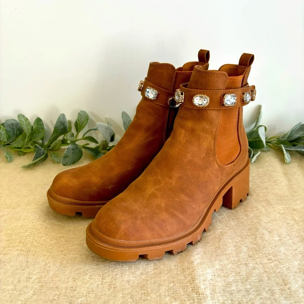 Mata Follow Me 2 Jeweled Strap Round Toe Lugged booties women size 9 - Picture 1 of 12